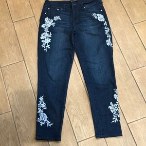 Baccini embroidered jeans, size 8